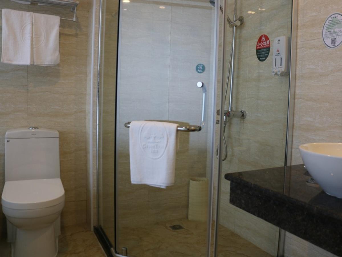 Greentree Inn Shandong Qingdao Wuyishan Road Jiashike Shopping Center Business Hotel Exteriér fotografie